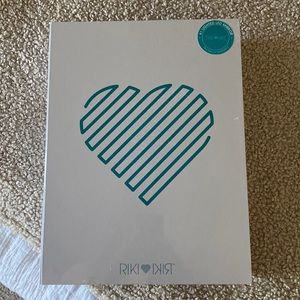 Riki Skinny *new in box*